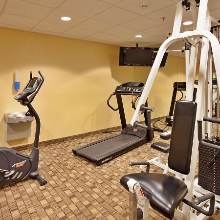 Holiday Inn Express Hotel & Suites Wichita Airport By Ihg Kültér fotó